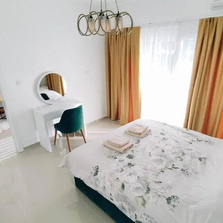 Rufus Brand New Caesar & 1 Bedroom With Big Terrace *