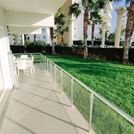 아파트 Rufus Brand New Caesar & 1 Bedroom With Big Terrace